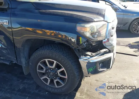 2020 Toyota Tundra Limited z USA, uszkodzony, nr VIN 5TFHY5F16LX914337